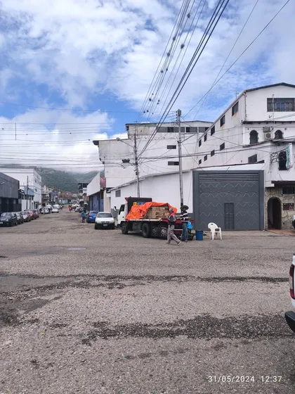 S.c. En Alquiler Galpón Comercial En La Concordia