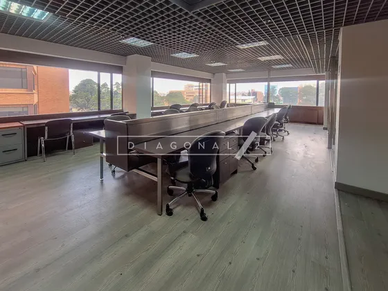 Oficina En Arriendo En Chicó Reservado