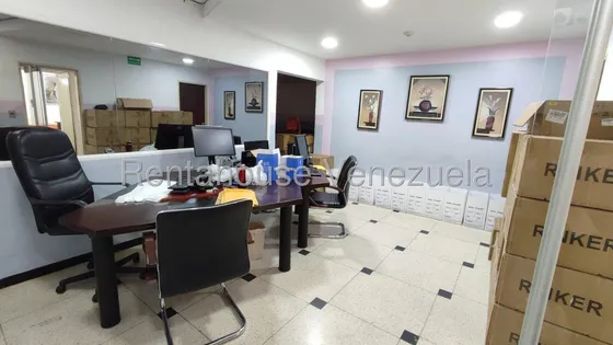 Se Alquila Local Comercial En Chuao Para Centro Estético