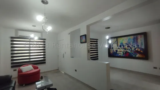   *al/ Hermosa Casa En Cabudare En Conjunto Privado!  Conjunto Con Pozo Propio Y Vigilancia Casa En Venta En Cabudare  Lara, Venezuela/alópez/ #  25-5743 / 200 M² 