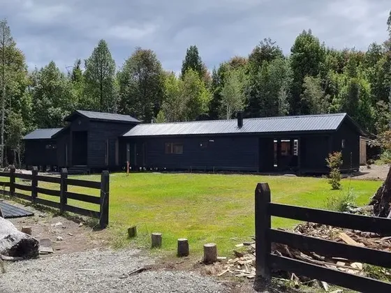 Casa En Venta De 3 Dorm. En Puerto Varas