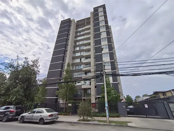 Departamento En Venta Recoleta: Av. Perú Con Estacionamiento