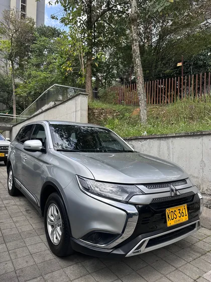Mitsubishi Outlander Kaiteki 2.4 Full