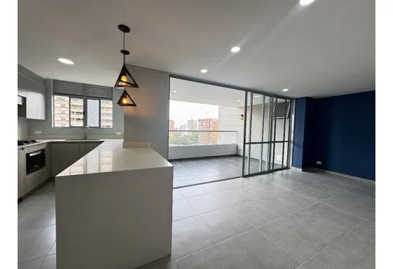 Apartamento Amplio Para La Venta Ubicado En Loma De Los Mesa 