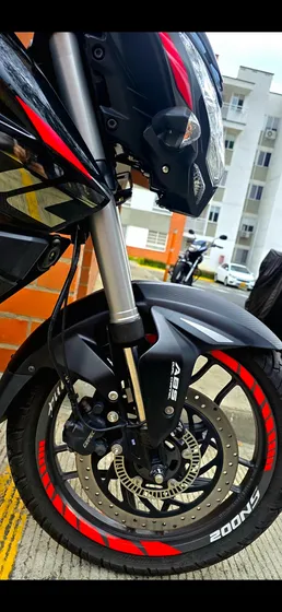 Pulsar Ns200 Ug Fi Abs Modelo 2025