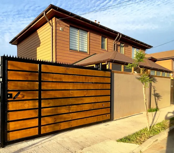 Excelente Casa En Buin, Sector Residencial Con Calle Cerrada