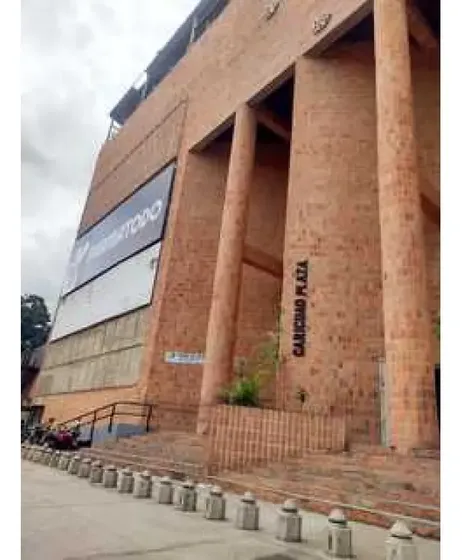 Venta. Local Comercial. Ruiz Pineda (caricuao) (jcg)