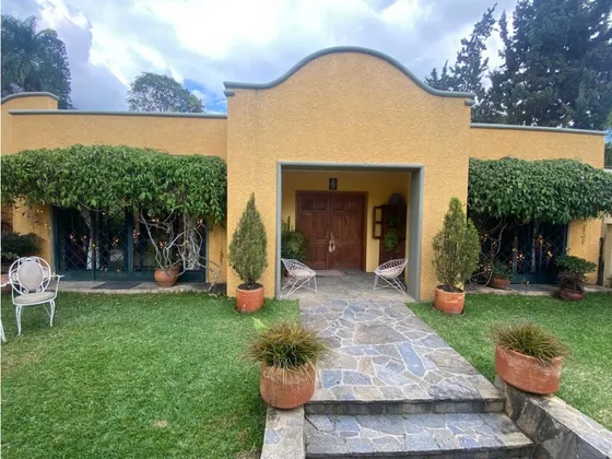 Se Vende Casa 544m² 3h+s/4b+s/3p Altamira 