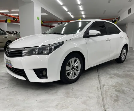Toyota Corolla .