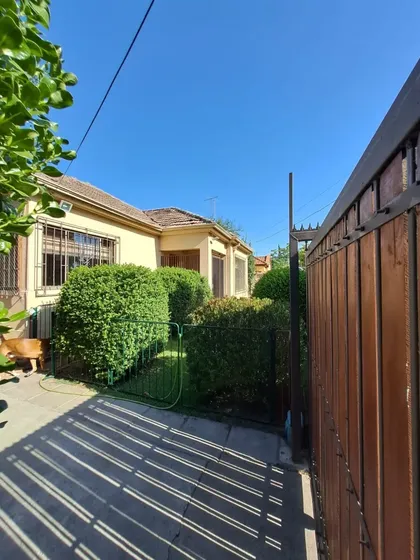 Casa En Venta Renovada Muy Luminosa