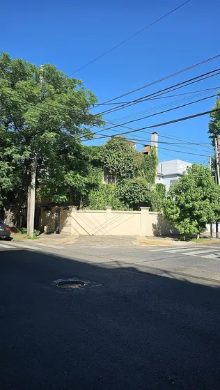 Dueño Alquila: Casa En Ph Esquina, Entrada Independiente, Sin Expensas, Luz Y Sol, 