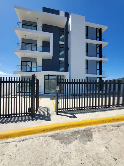 Apartamento De Venta En Residencial Cerros Don Antonio, Santiago