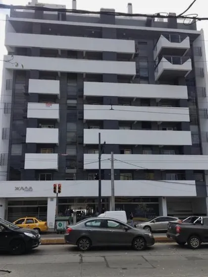 Alberdi - 1 Dorm - Balcon - Piso 2d - Terraza Con Pileta Y Asador