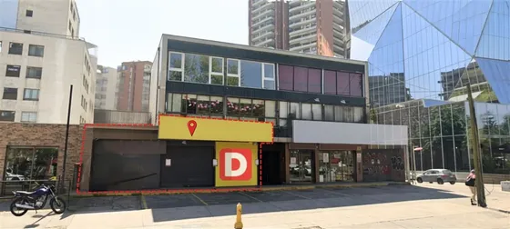 Arriendo Local Comercial En Apoquindo 200 M2 / 155 Uf