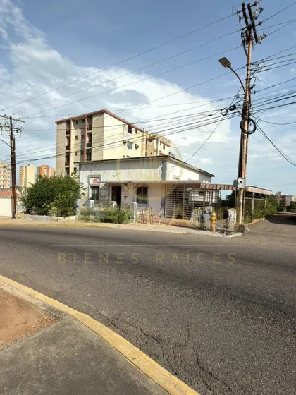 Scv-2002 Zona Este Casa Comercial Sector Valle Frío