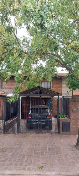 Duplex Con Amplio Lote Calle Guido Spano 800