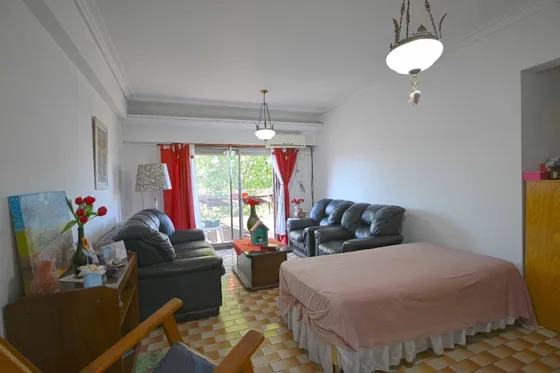 Venta Departamento 2 Ambientes Amplio En Caseros
