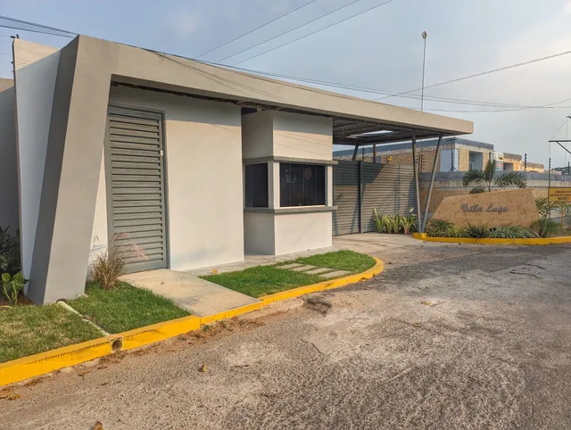 Angelica Rivas Vende Town House En Res Villa Lago, Guataparo