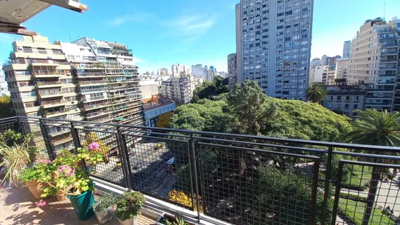 Palermo Departamento En Alquiler  3 Ambientes Al Frente, Balcon Corrido, Terraza, Vista A Parques