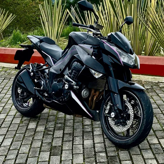 Kawasaki Zr 1000