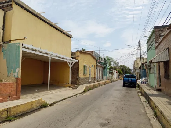 En Venta Galpón Comercial Con Gran Potencial