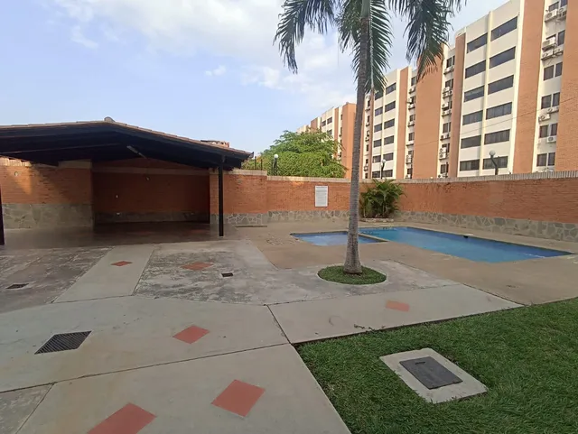 Michelle Alquila Apto En Res Piedra Azul Tazajal La-i /3