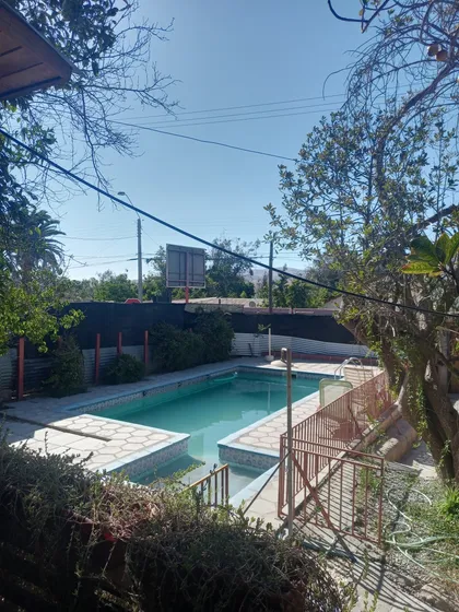 Arriendo Cabaña Mensual Con  Piscina En  Vicuña 