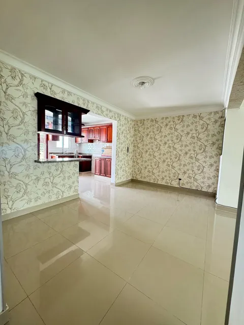¡tu Nuevo Hogar Te Espera! Amplio Apartamento En La Esperanza, Zona Oriental