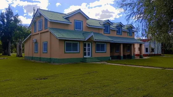 Quinta Ferreyra Villa Paranacito. Chalet Remodelado En Medio De La Isla, Con Piscina, Quincho, Parrilla, Fogon Y Muelle