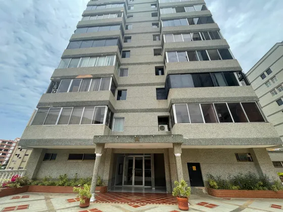 Apartamento En Venta Playa Grande 25-19798