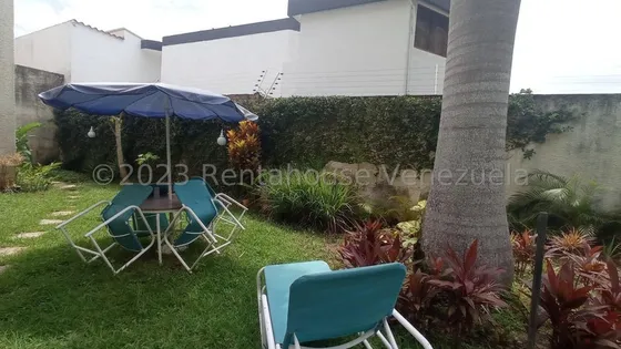 Rz Vende ¡invierte En Tu Bienestar Y En El De Tu Familia Con Esta Casa Con Potencial De Personalización! ¡hazla Tuya Y Créala A Tu Gusto! ¡no Esperes Más Para Visitarla! 24-13524 Jun12