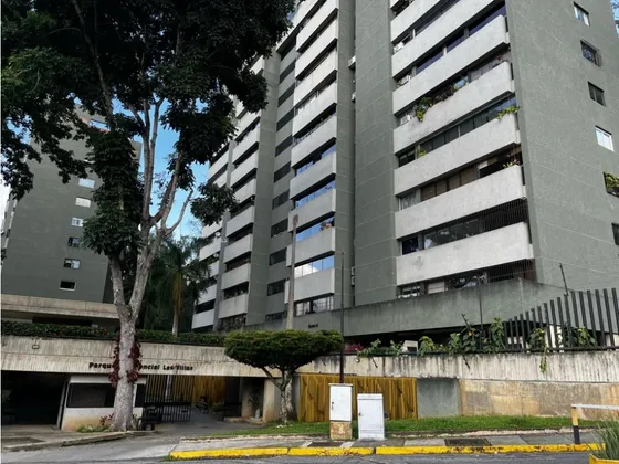 Vendo Apartamento 130m2 Los Naranjos 6201 