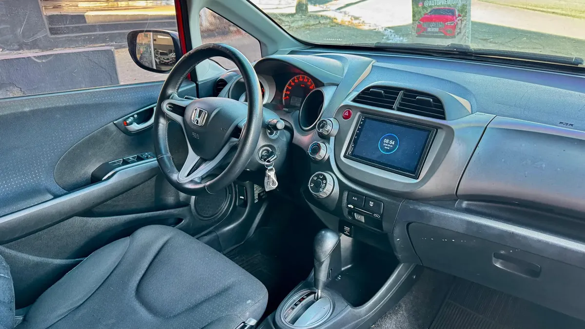 /pt/city-lins/cate-car-used-car/honda-fit-2011-1-4-dx-16v-flex-4p-automatic-57487975365347328/-13