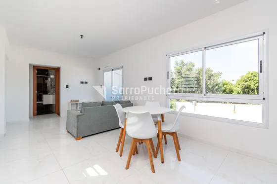 Venta Departamento 2 Ambientes En Lomas Del Mirador ( 1º C)
