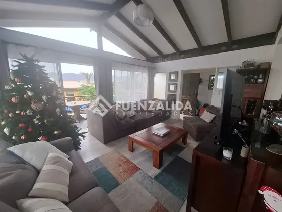 Casa En Venta De 3 Dorm, 2 Baños, La Herradura, Coquimbo