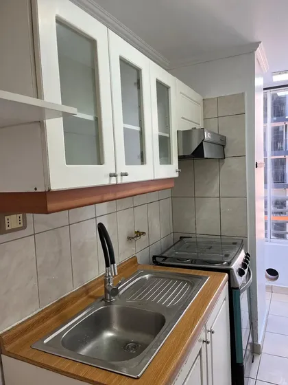 Departamento En Arriendo Calle San Isidro, Santiago Centro.