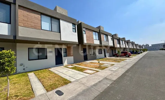 Casa En Renta En Intercity