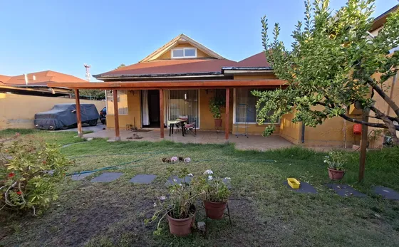 Casa Ideal ! Estilo Amplitud Y Ubicación !