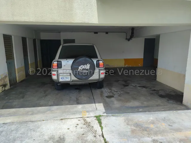 Apartamento En Venta Guaicay Mls #24-15016