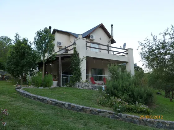  Casa Con Costa De Rio En Exclusivo Barrio Punta Serrana