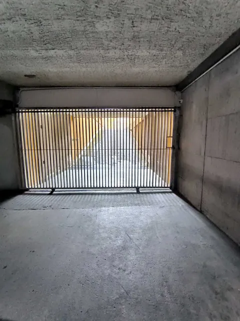Venta De Oficina En La Calle Principal De La Urbina