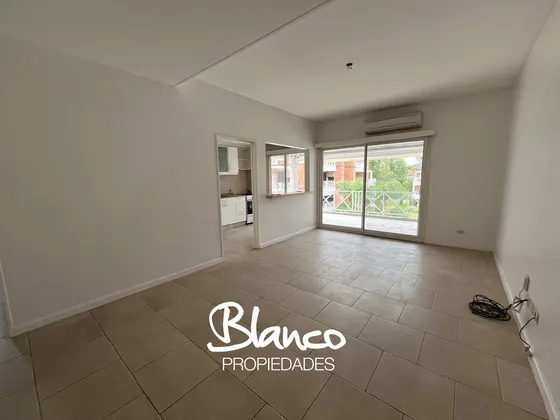 Departamento  En Alquiler En Condominio Tortugas I, Garin, Escobar