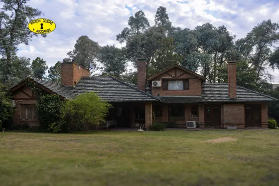 Casa Venta Lujan Club Las Praderas 284 M2 Con Pileta
