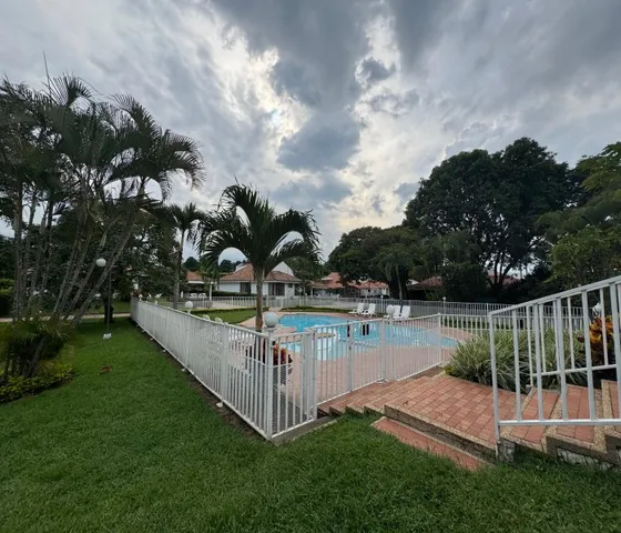 Alquilo Hermosa Casa Campestre En Pance De Un Piso