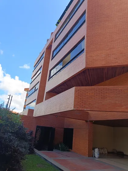 Colinas De Valle Arriba Alquiler Apto 362 M2 Sin Muebles O Semi Amoblado
