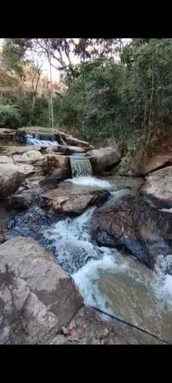 Lindo Sítio Com Cachoeira Em Cunha Sp