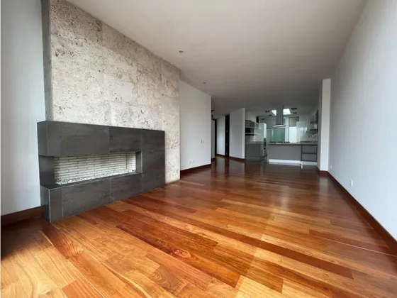 Venta Apto Con Terraza En Chico Reservado