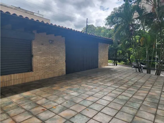 Se Alquila Local 480m2 400m2 Deposito 20 Puestos La Urbina