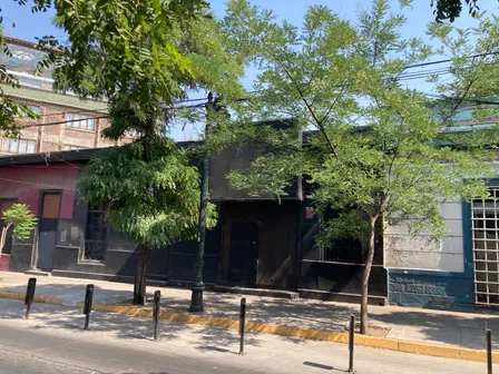 Amplio Local Plaza Camilo Mori, Ideal Pub O Restorán 409 M2 Amplio Local Plaza Camilo Mori, Ideal Pub O Restorán 409 M2