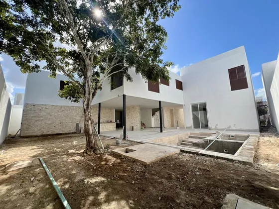 Casa En Venta En Privada Residencial El Origen, Xcanatun, Merida.